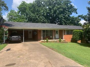 2803 N Erie Ave, Russellville, AR 72802