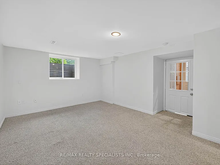1912 Bonnymede Dr #LOWER — Photo 10
