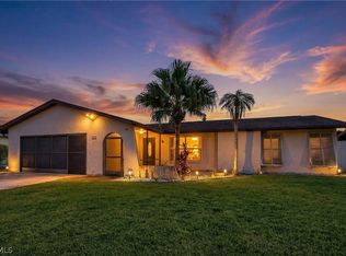 908 SE 21st Ter, Cape Coral, FL 33990