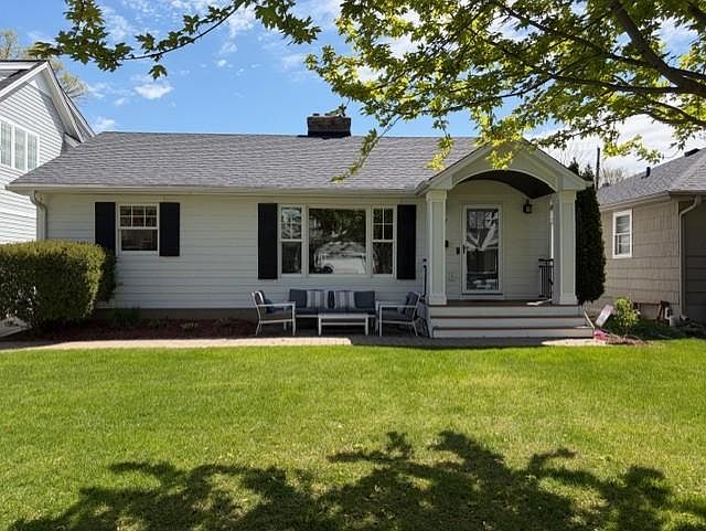 1st image of 5837 Ashcroft Ave