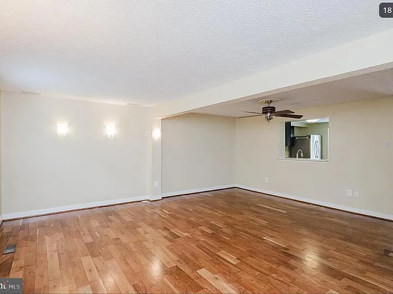 1829 Queen Anne Sq #BEL — Photo 45