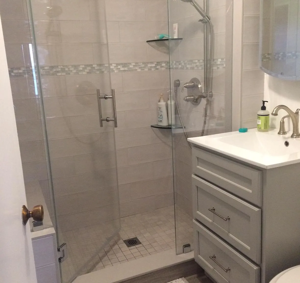 3 bed, 1000 sqft, $2,800 — Photo 4