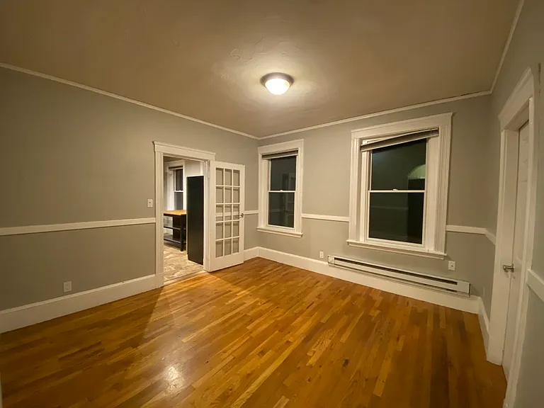 422 Hanover St #4 — Photo 3