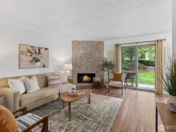 12515 NE 145th Place #D121, Kirkland, WA 98034