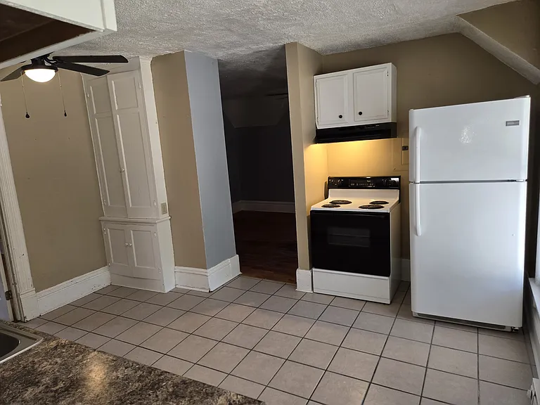 502 Pearl St #2 — Photo 12