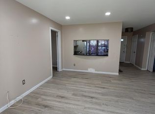 814 Woodbridge Comns Way, Iselin, NJ 08830