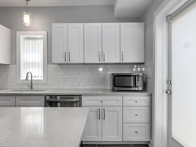 1310 Riggs St NW — Photo 12