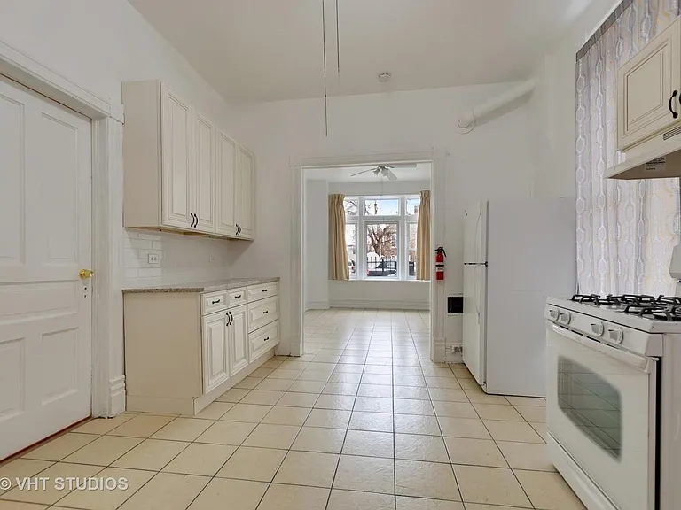 2354 S Albany Ave #1-F — Photo 4