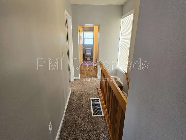 153 S Cypress Ave — Photo 20