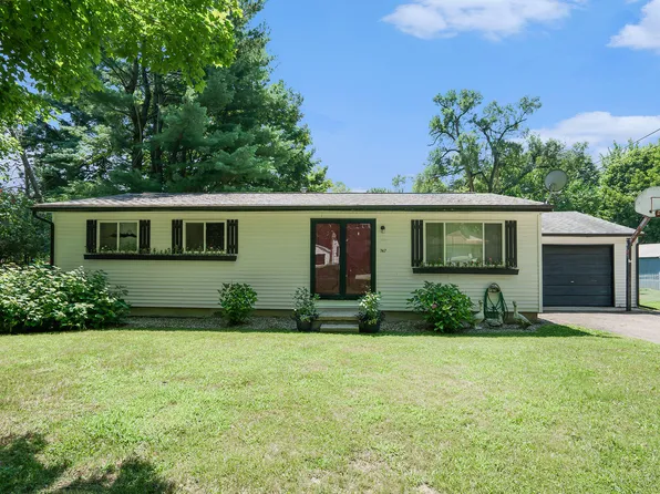 747 W G Ave, Kalamazoo, MI 49004