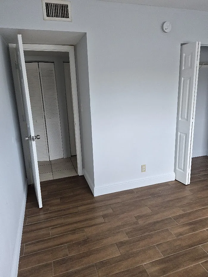 2 bed, 1060 sqft, $1,800 — Photo 4