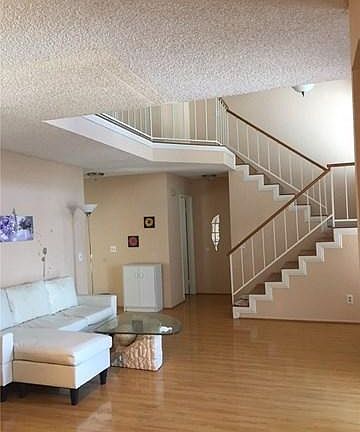 3rd image of 1407 Millcreek