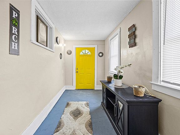 3rd image of 193 Myrtle St