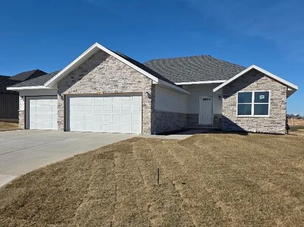 643 W Brook Hollow Road, Nixa, MO 65714