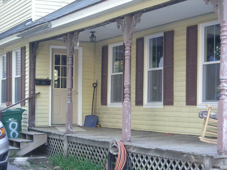 Farmer's Porch