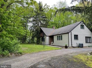 2245 Mill Hill Rd, Quakertown, PA 18951