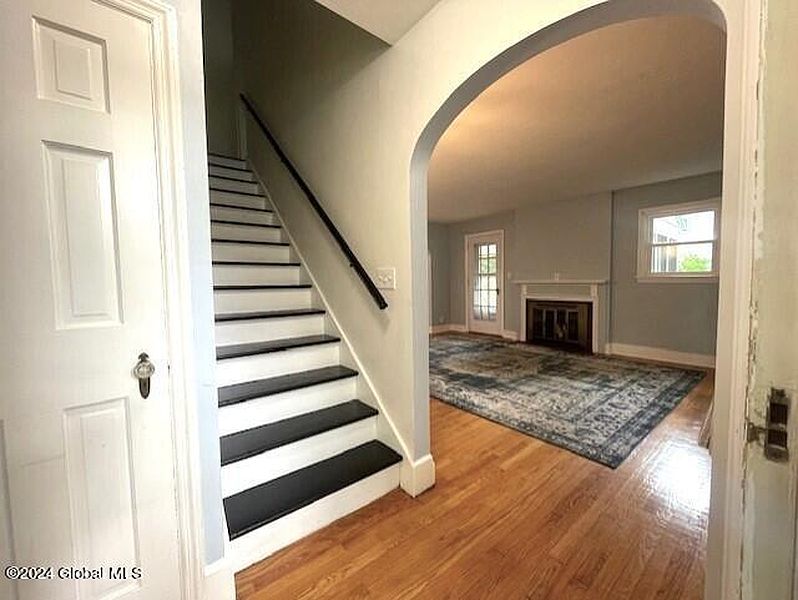 3rd image of 1 Lucille Court