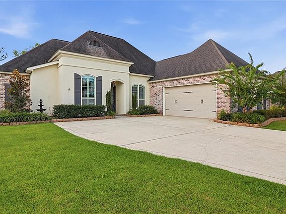 2nd image of 1013 Cypress Crossing Dr