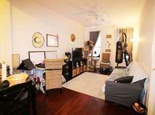 6224 Myrtle Ave APT 3R, Glendale, NY 11385