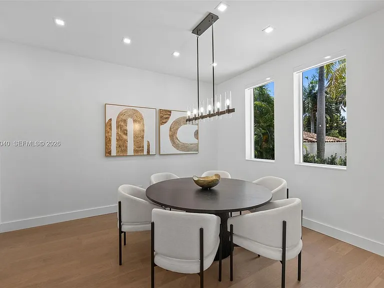257 N Coconut Ln — Photo 15