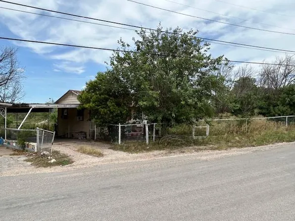 727 Saint Anns St, Sonora, TX 76950