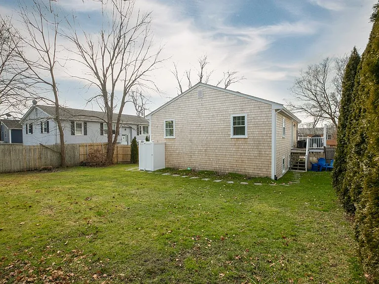 46 Allston Ave — Photo 18