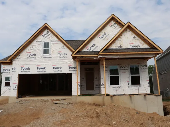 2796 Sky Crossing Dr, Beavercreek, OH 45434