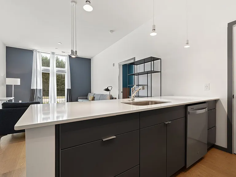 600 Duke St #14 — Photo 9