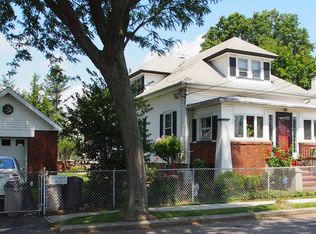 381 Freeborn St, Staten Island, NY 10306