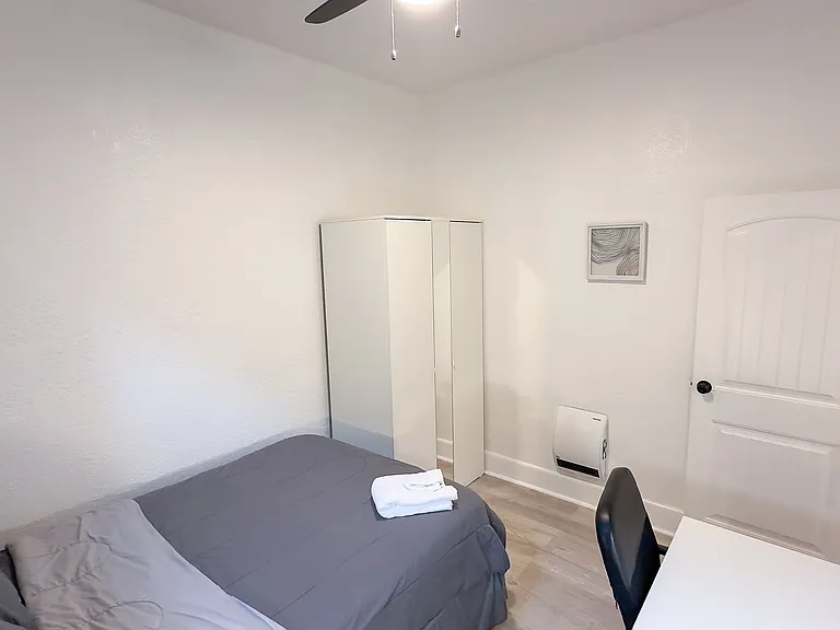 1343 C St #9D — Photo 11
