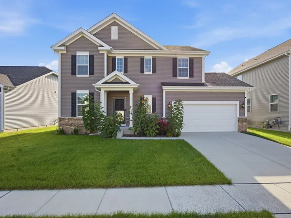 32021 Savannah Dr, Lakemoor, IL 60051