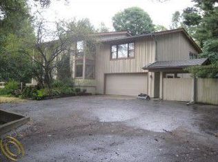 9380 Hyne Rd, Brighton, MI