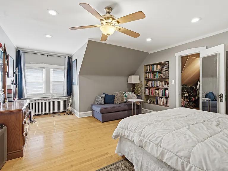 6000 W Byron St #2 — Photo 16