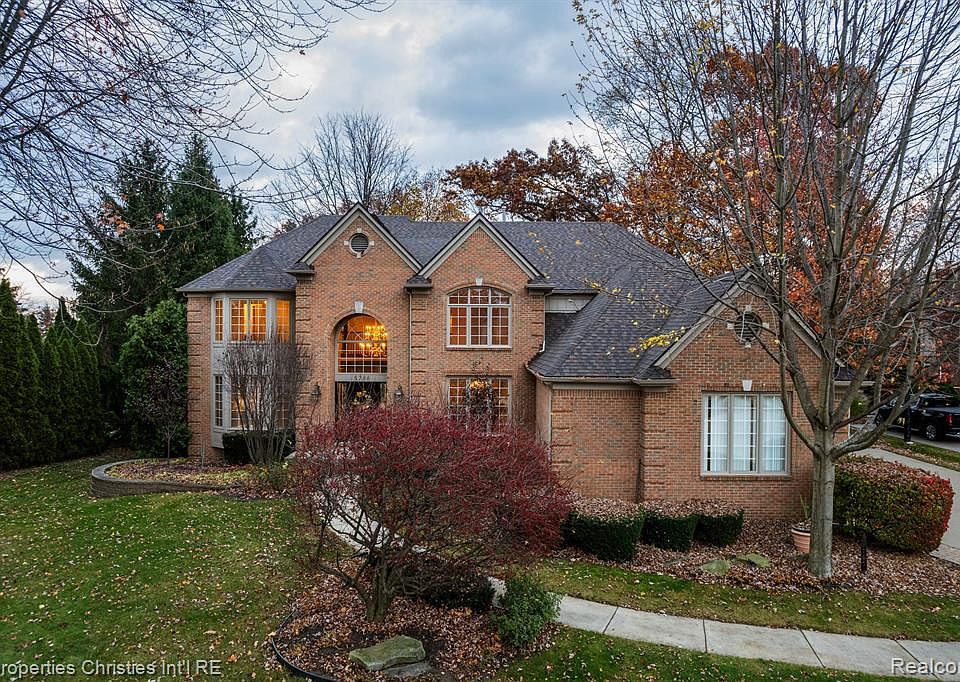5786 Concord Ct, Troy, MI 48098 Zillow