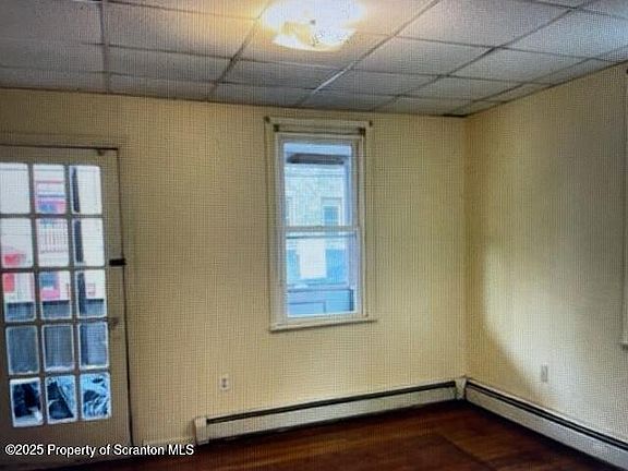 5th image of 517 Cedar Ave Unit 2