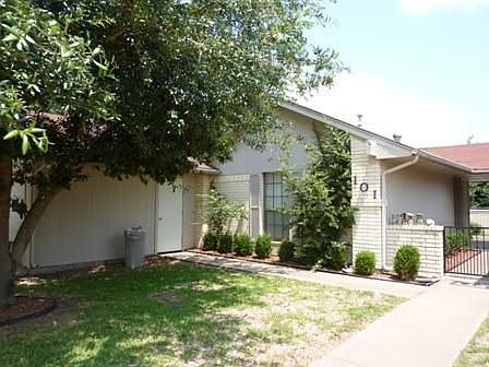 3rd image of 101 Gilpin Dr