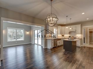 2049 Kerry Dr NE, Rochester, MN 55906