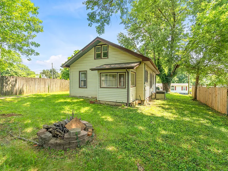 1811 Fleming St — Photo 23