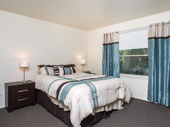 4th image of 2515 Miller Ave