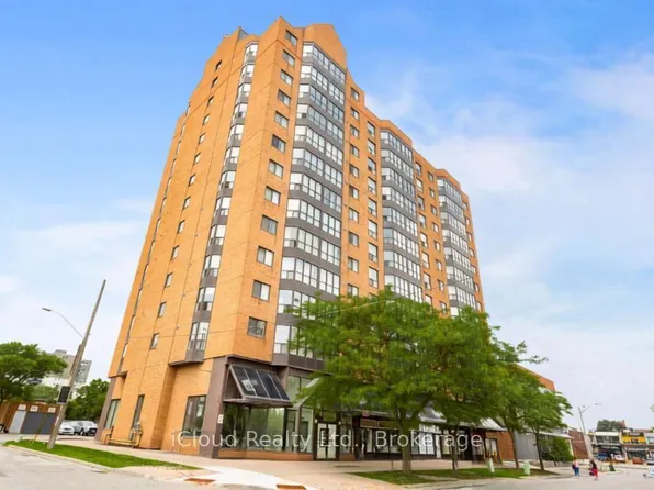 25 Agnes St #Cy02-1402, Mississauga, ON L5B 3X7