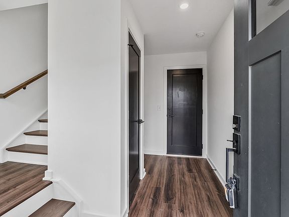 5th image of 2032 Edison Park Ln Unit 66