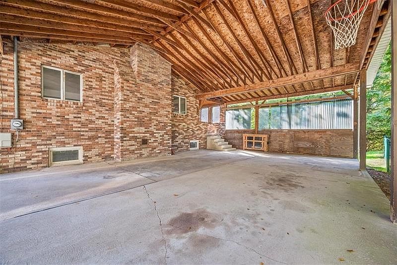 1405 White Cloud Rd, Leechburg, PA 15656 Zillow