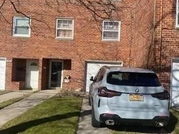 20-10 Plainview Avenue #2010, Far Rockaway, NY 11691