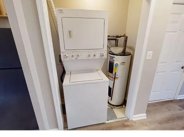 416 Newcomb St SE APT 4, Washington, DC 20032