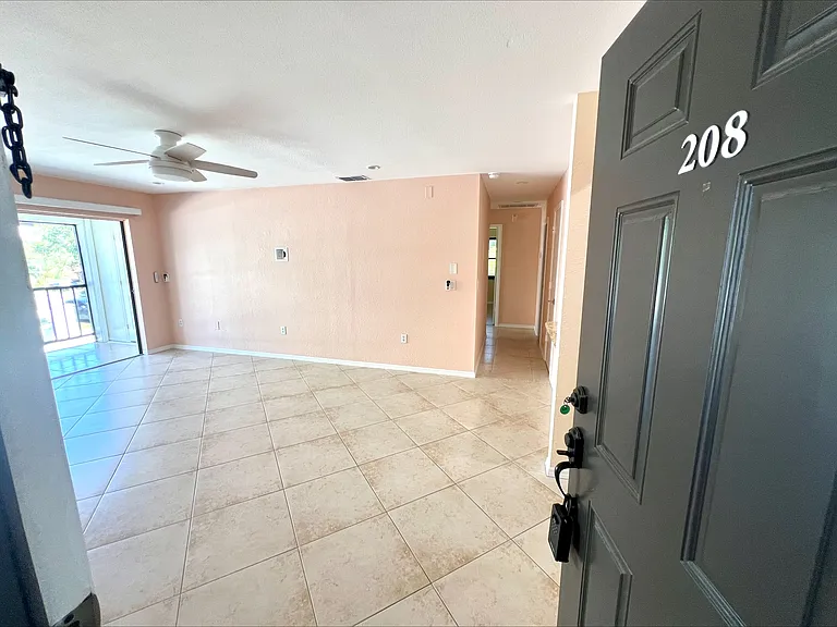 631 N Orange Ave #208 — Photo 6