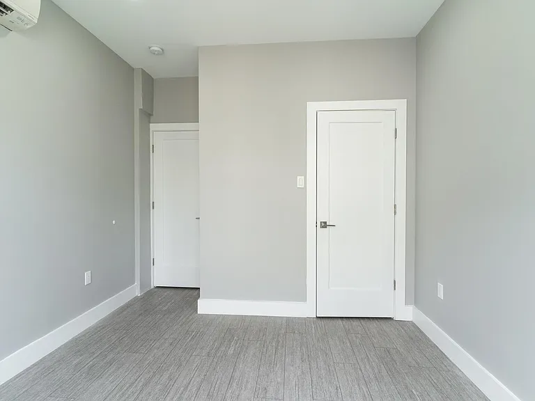 1727 Ingersoll St #B — Photo 11