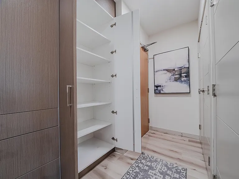 10020 101a Ave NW — Photo 12