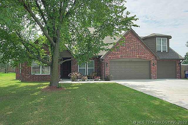 1st image of 21412 E 35th Pl