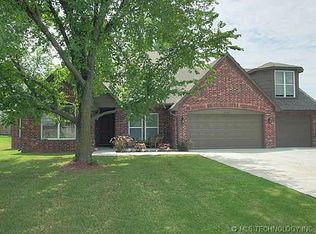 21412 E 35th Pl, Broken Arrow, OK 74014