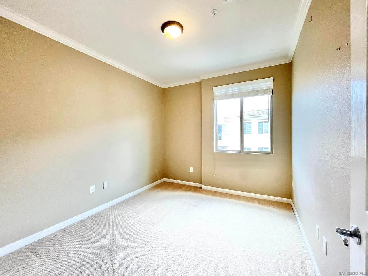 2 bed, 1020 sqft, $3,700 — Photo 4